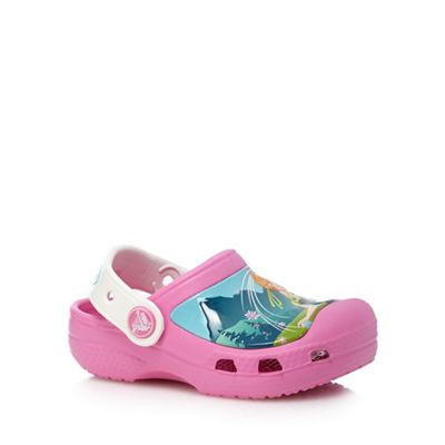 Crocs Girls' pink and white 'Frozen' printed sandals